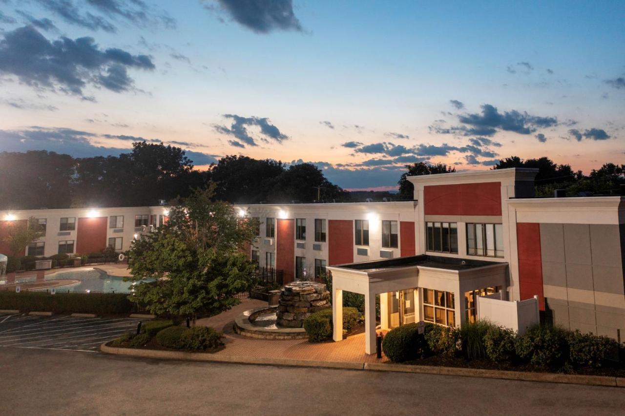 Spark By Hilton Hummelstown Hershey Exterior photo
